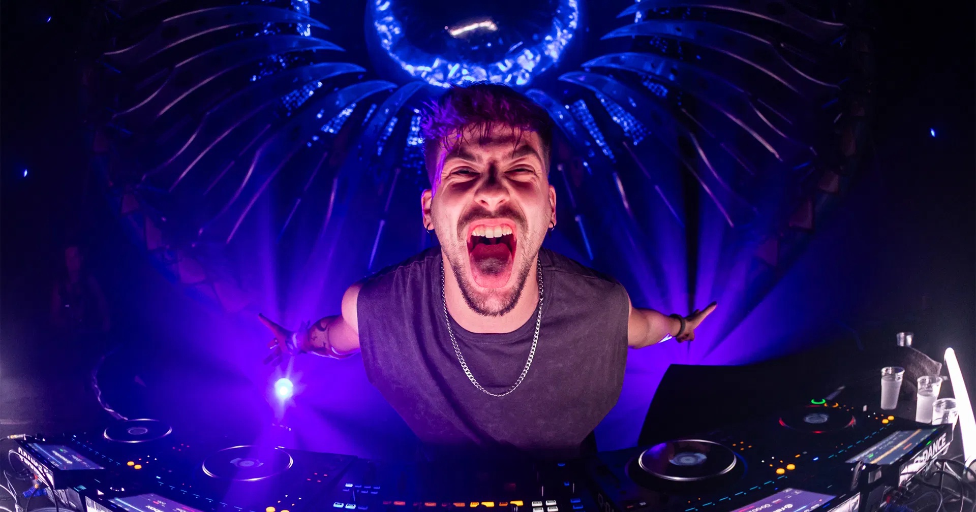 Cryex x End of Line – Sechs neue Tracks auf der DEFQON.1